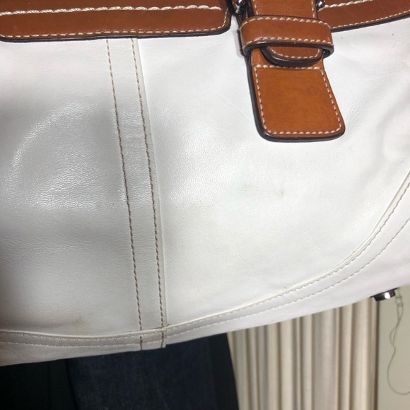 COACH WINTER WHITE/BROWN LEATHER SHOULDER BAG - Picture 14 of 15